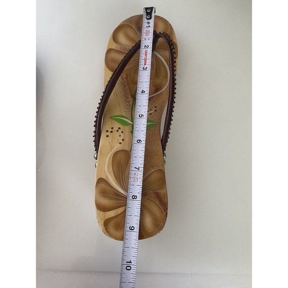 Wooden Womens Thong‎ Sequined Tropical Floral Painted Sandals Size L/9 Vintage - Picture 9 of 16